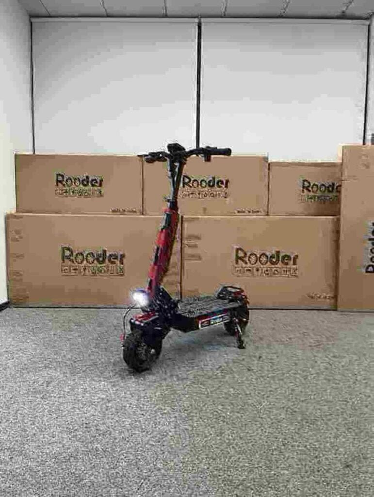 EU Warehouse Electric Scooter valmistaja