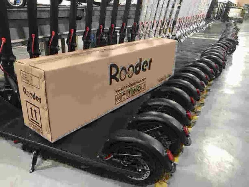 Rooder F1 -skootterin valmistaja